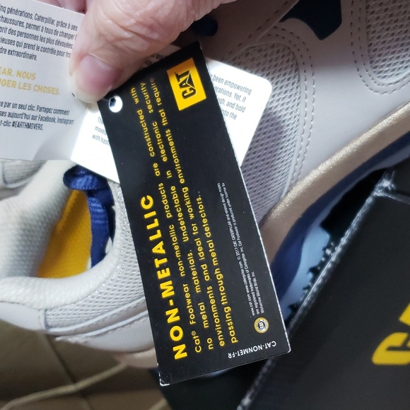 NWT- Caterpillar ‘Quake’ Safety Shoe w/Composite Toe - Picture 5 of 11